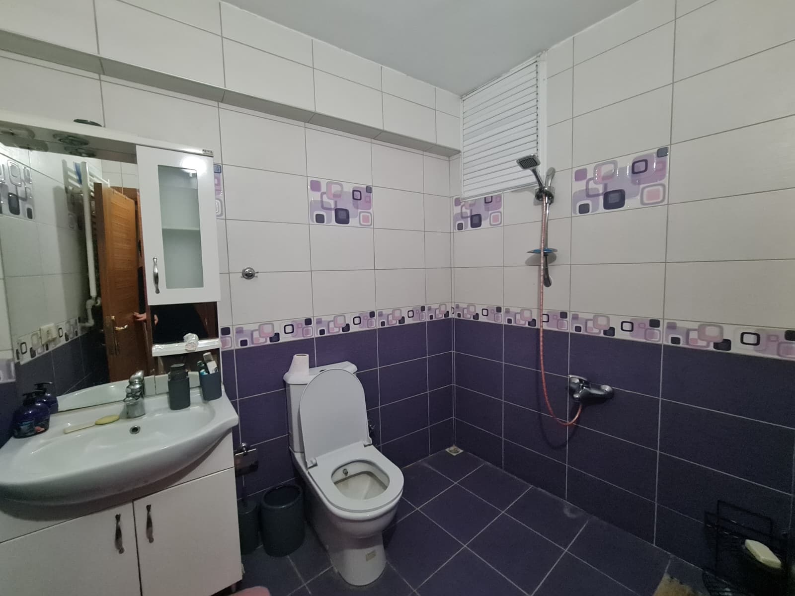 FATSA DUMLUPINAR MH. SEVGİ CADDESİNDE 3+1 EŞYALI KİRALIK DAİRE